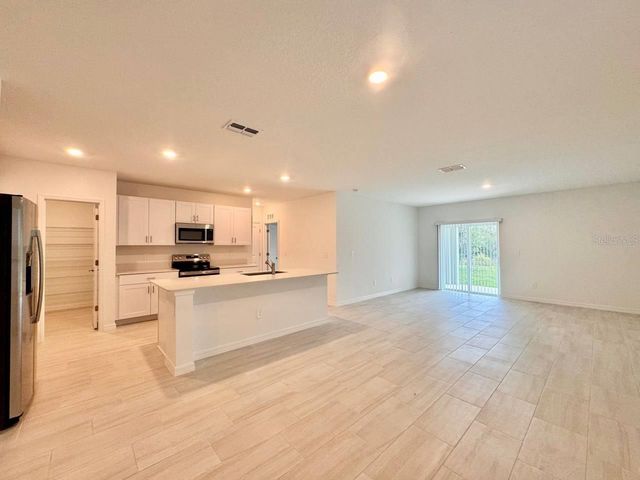 17554 PLEASANTVIEW BLVD, Land O Lakes, FL 34638