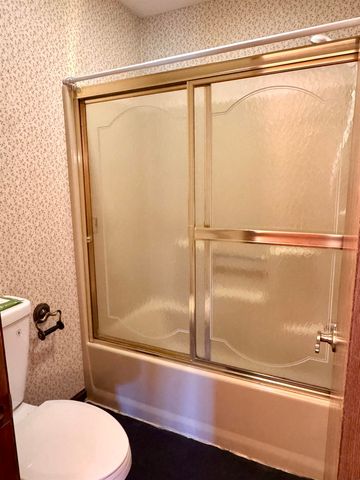 505 Crenshaw St, Berwick, LA 70342