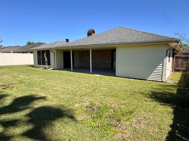 505 Crenshaw St, Berwick, LA 70342