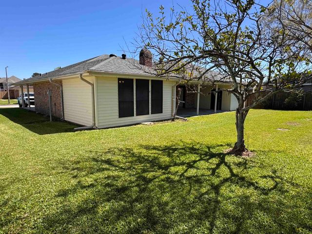 505 Crenshaw St, Berwick, LA 70342