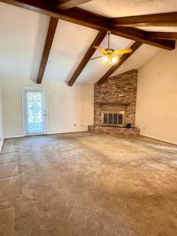 505 Crenshaw St, Berwick, LA 70342