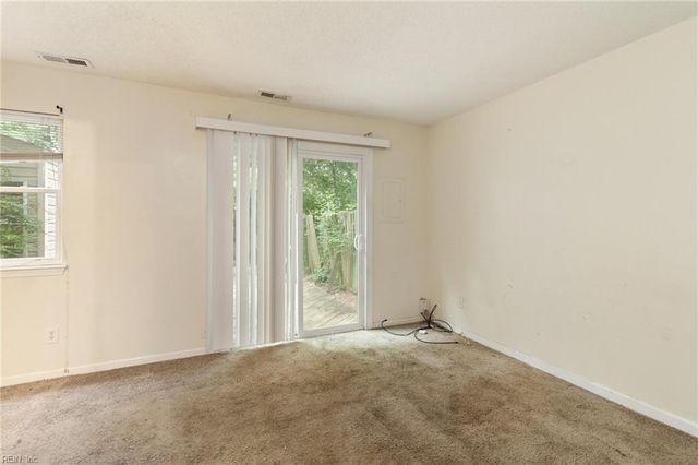 138 Greendale RD, Virginia Beach, VA 23452
