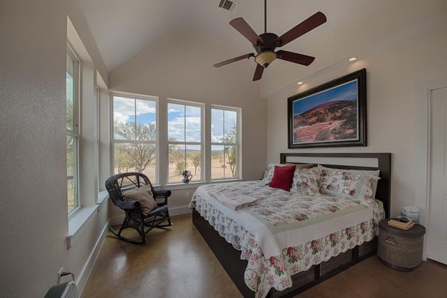 348 Chimney Cove DR, Marble Falls, TX 78654