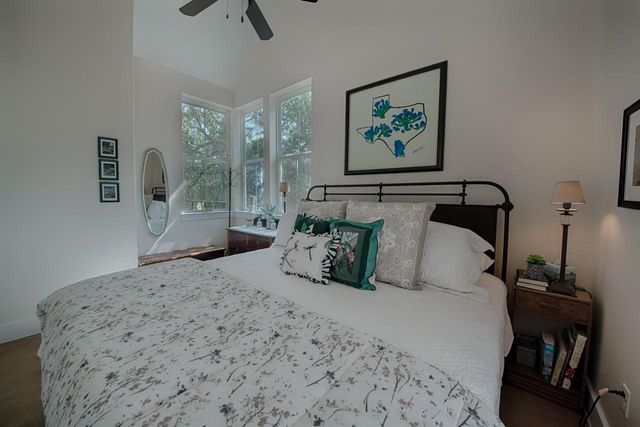 348 Chimney Cove DR, Marble Falls, TX 78654