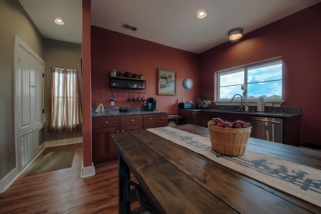 348 Chimney Cove DR, Marble Falls, TX 78654