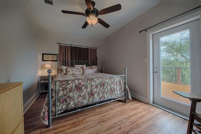 348 Chimney Cove DR, Marble Falls, TX 78654