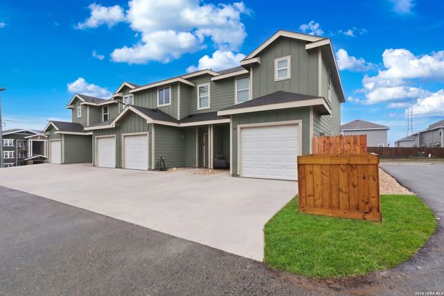 7239 Converse Ridge Ln, San Antonio, TX 78239