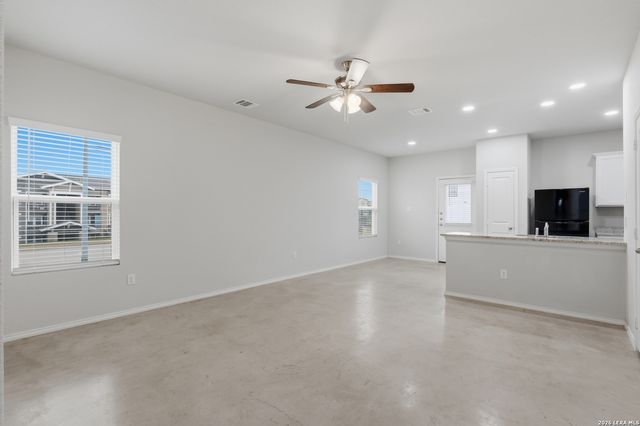 7239 Converse Ridge Ln, San Antonio, TX 78239