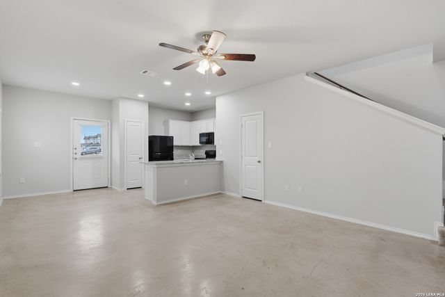 7239 Converse Ridge Ln, San Antonio, TX 78239