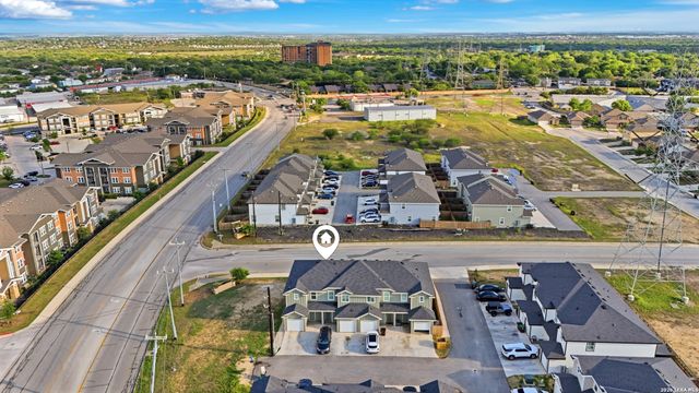 7239 Converse Ridge Ln, San Antonio, TX 78239