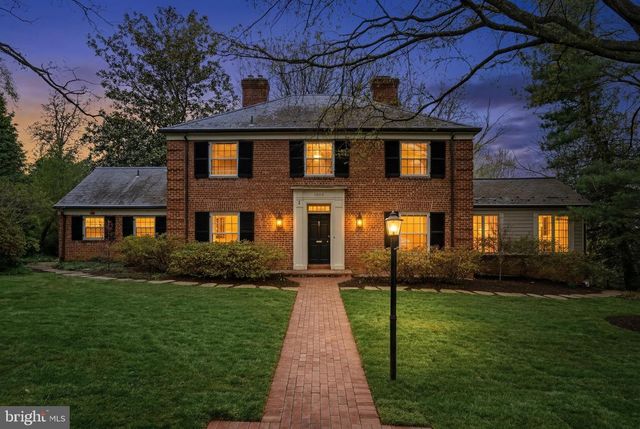 1803 NICHOLSON LN, Alexandria, VA 22302