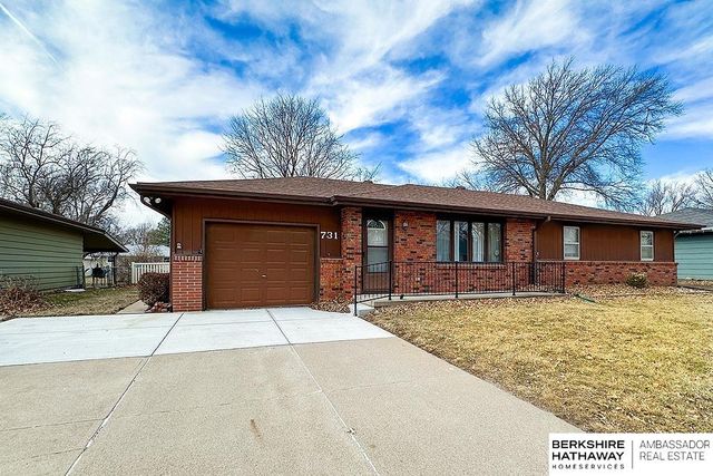 731 N 14th Avenue, Blair, NE 68008