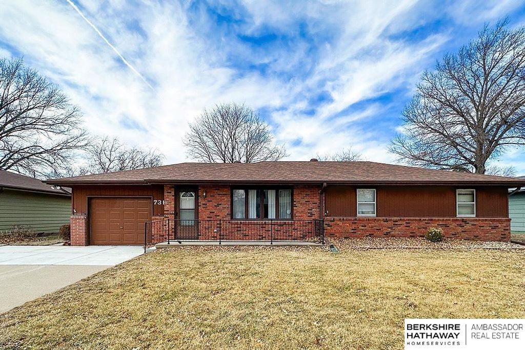 731 N 14th Avenue, Blair, NE 68008