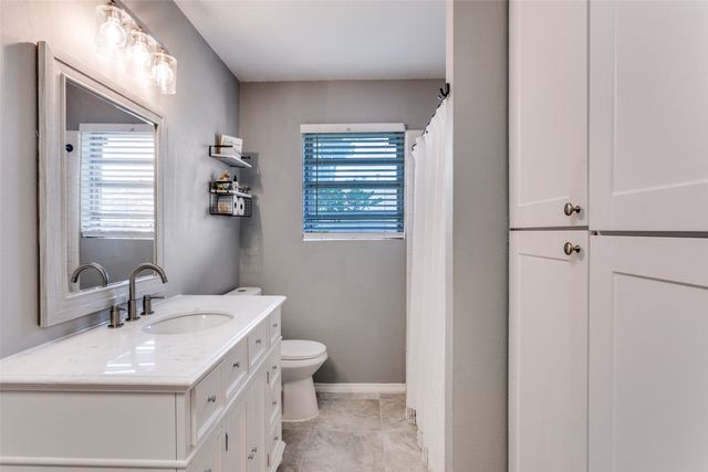 7501 Trimble Drive, Fort Worth, TX 76134