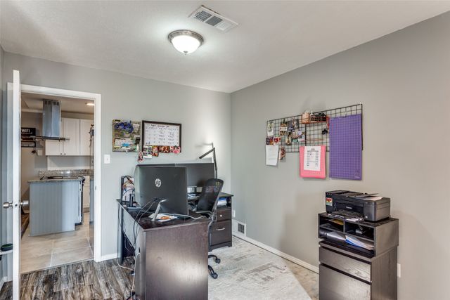 7501 Trimble Drive, Fort Worth, TX 76134