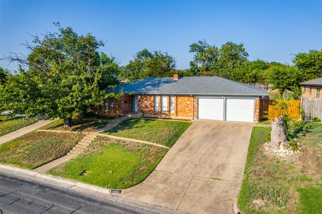 7501 Trimble Drive, Fort Worth, TX 76134