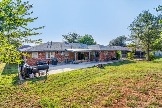 7501 Trimble Drive, Fort Worth, TX 76134