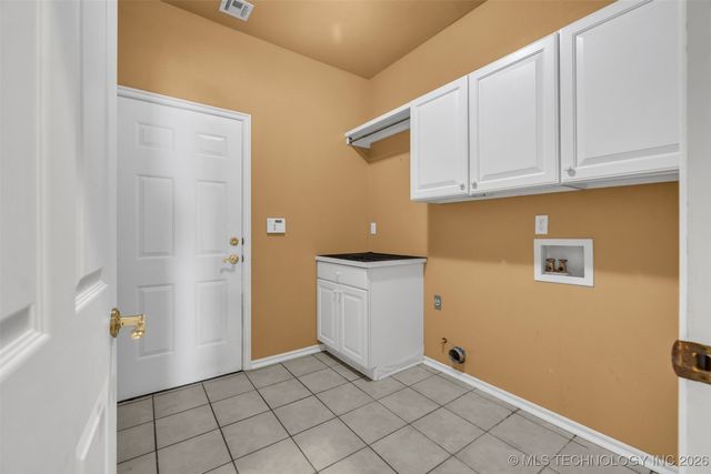 3407 W Urbana Street, Broken Arrow, OK 74012