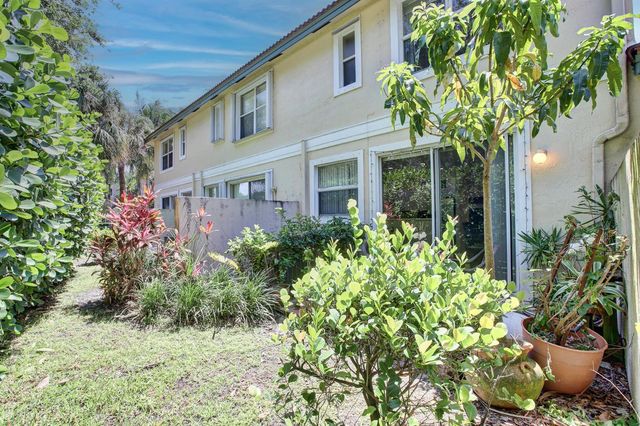 11705 NW 47th Drive, Coral Springs, FL 33076