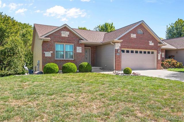 319 Jarvis Court A, Troy, IL 62294