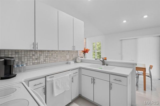 319 Jarvis Court A, Troy, IL 62294