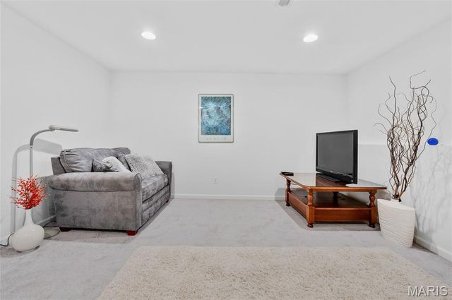 319 Jarvis Court A, Troy, IL 62294