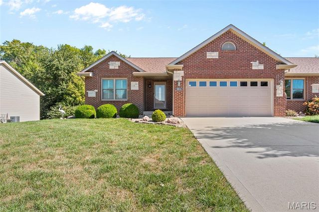 319 Jarvis Court A, Troy, IL 62294