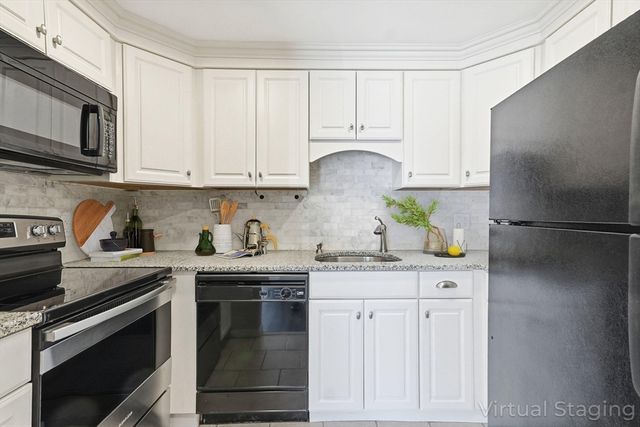 18 Fountain Lane 2, Weymouth, MA 02190