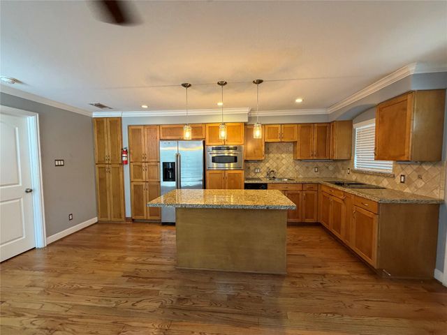 1447 Heights Boulevard 220, Houston, TX 77008
