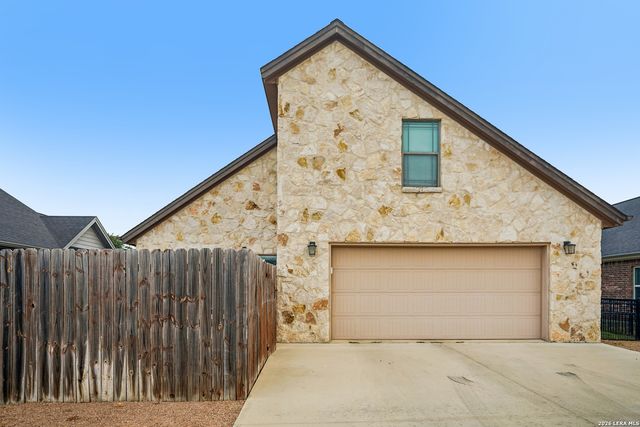 1448 Hanz, New Braunfels, TX 78130