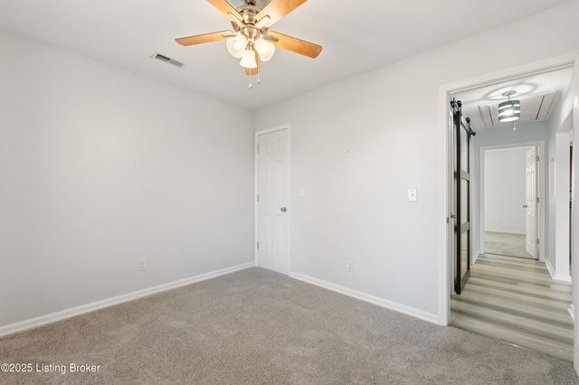 3406 Schooler Ln, Louisville, KY 40272