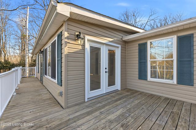 3406 Schooler Ln, Louisville, KY 40272