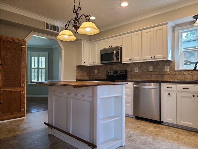 15896 Tree Monkey Road, Conroe, TX 77303