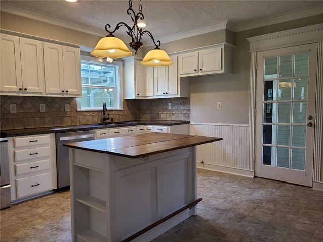 15896 Tree Monkey Road, Conroe, TX 77303