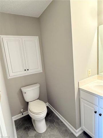 519 Salem Ridge Drive, Randleman, NC 27317