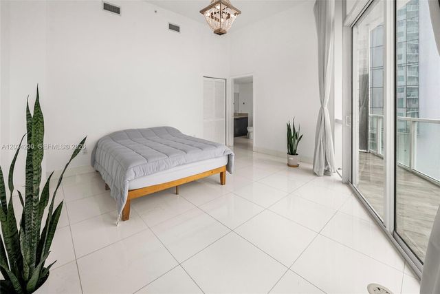 665 NE 25th Street 802, Miami, FL 33137