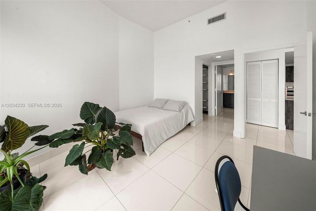 665 NE 25th Street 802, Miami, FL 33137