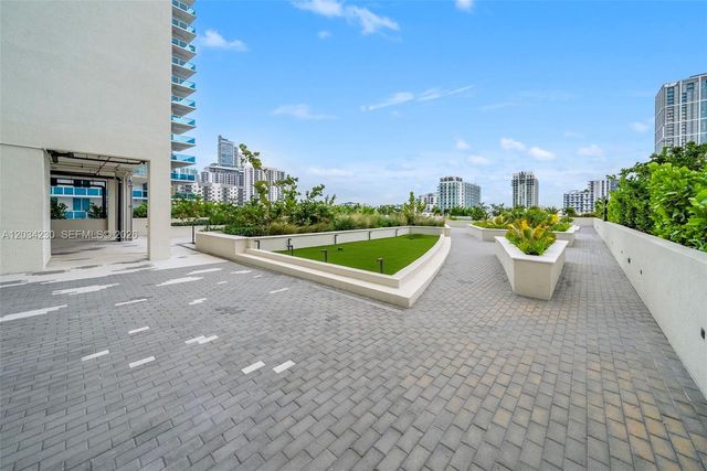 665 NE 25th Street 802, Miami, FL 33137