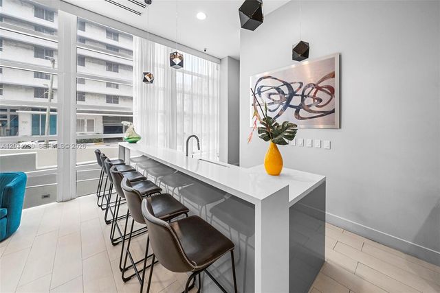 665 NE 25th Street 802, Miami, FL 33137