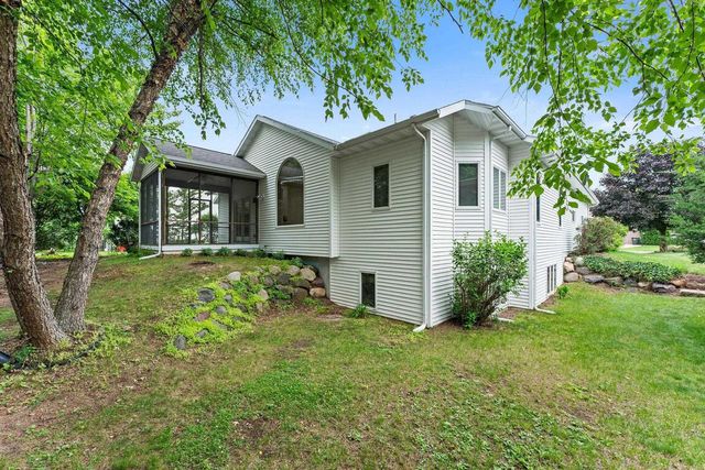 809 Hanksfield Place, Prairie Du Sac, WI 53578