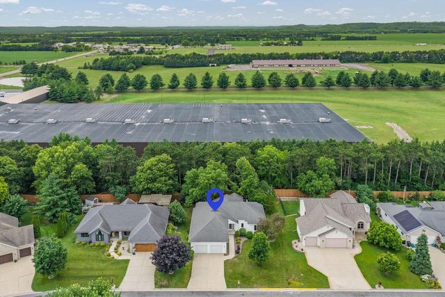 809 Hanksfield Place, Prairie Du Sac, WI 53578