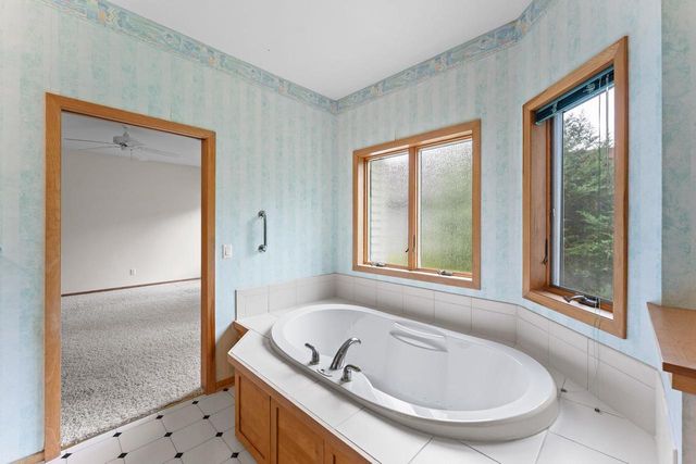 809 Hanksfield Place, Prairie Du Sac, WI 53578