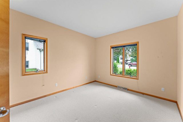 809 Hanksfield Place, Prairie Du Sac, WI 53578