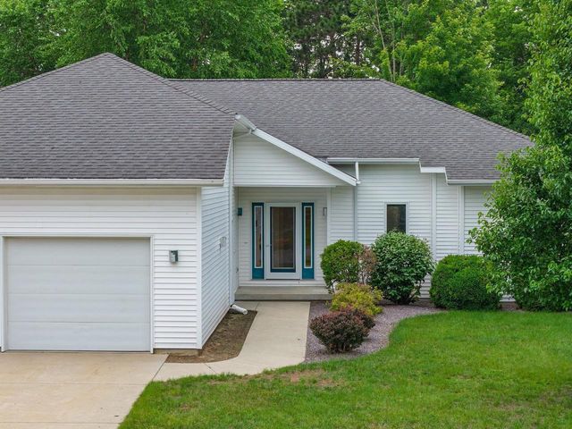 809 Hanksfield Place, Prairie Du Sac, WI 53578