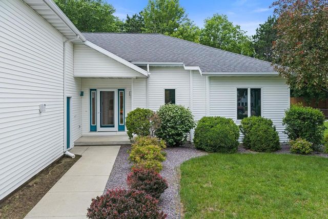 809 Hanksfield Place, Prairie Du Sac, WI 53578