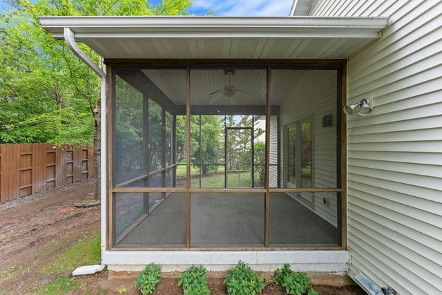809 Hanksfield Place, Prairie Du Sac, WI 53578