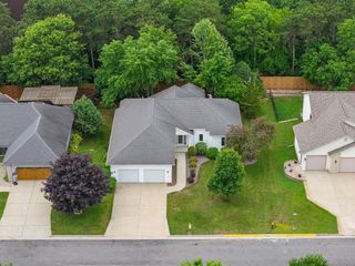 809 Hanksfield Place, Prairie Du Sac, WI 53578