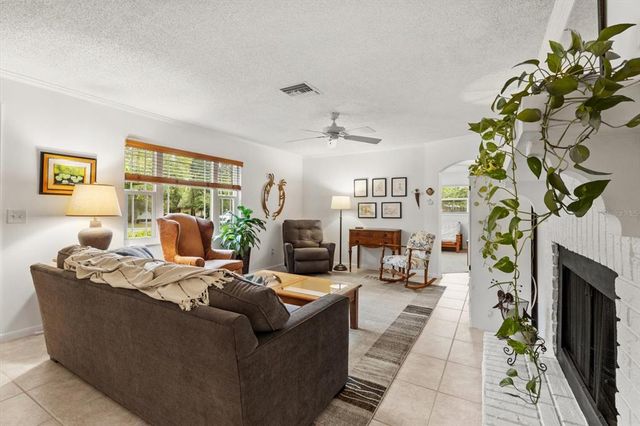 25 S HIBISCUS AVENUE, Crystal River, FL 34429