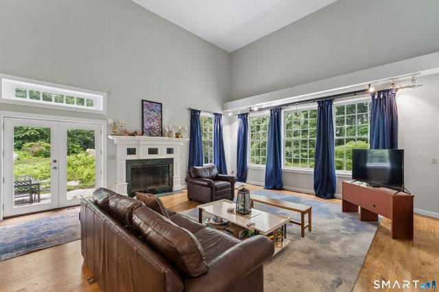 9 Marlin Road, Newtown, CT 06482