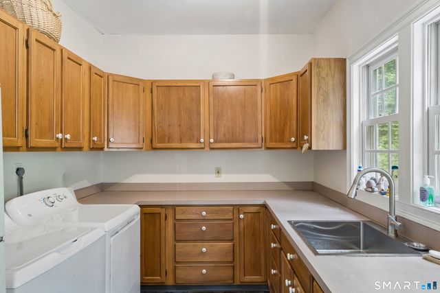 9 Marlin Road, Newtown, CT 06482